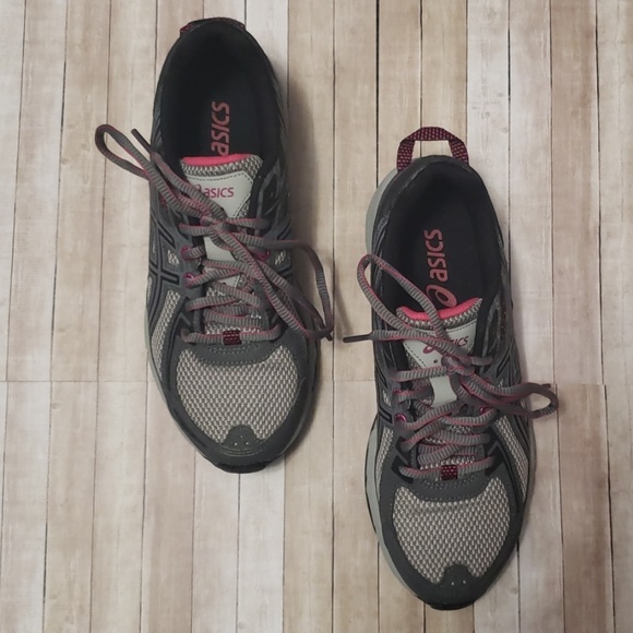 asics gel venture 6 trail trainers in beige